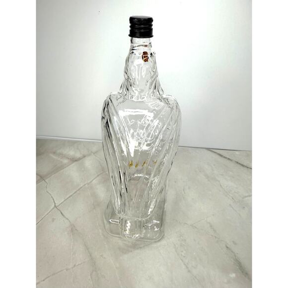 Exquisite Eagle Shaped Whiskey Decanter EMPTY Black Screw On Top - Picture 4 of 6